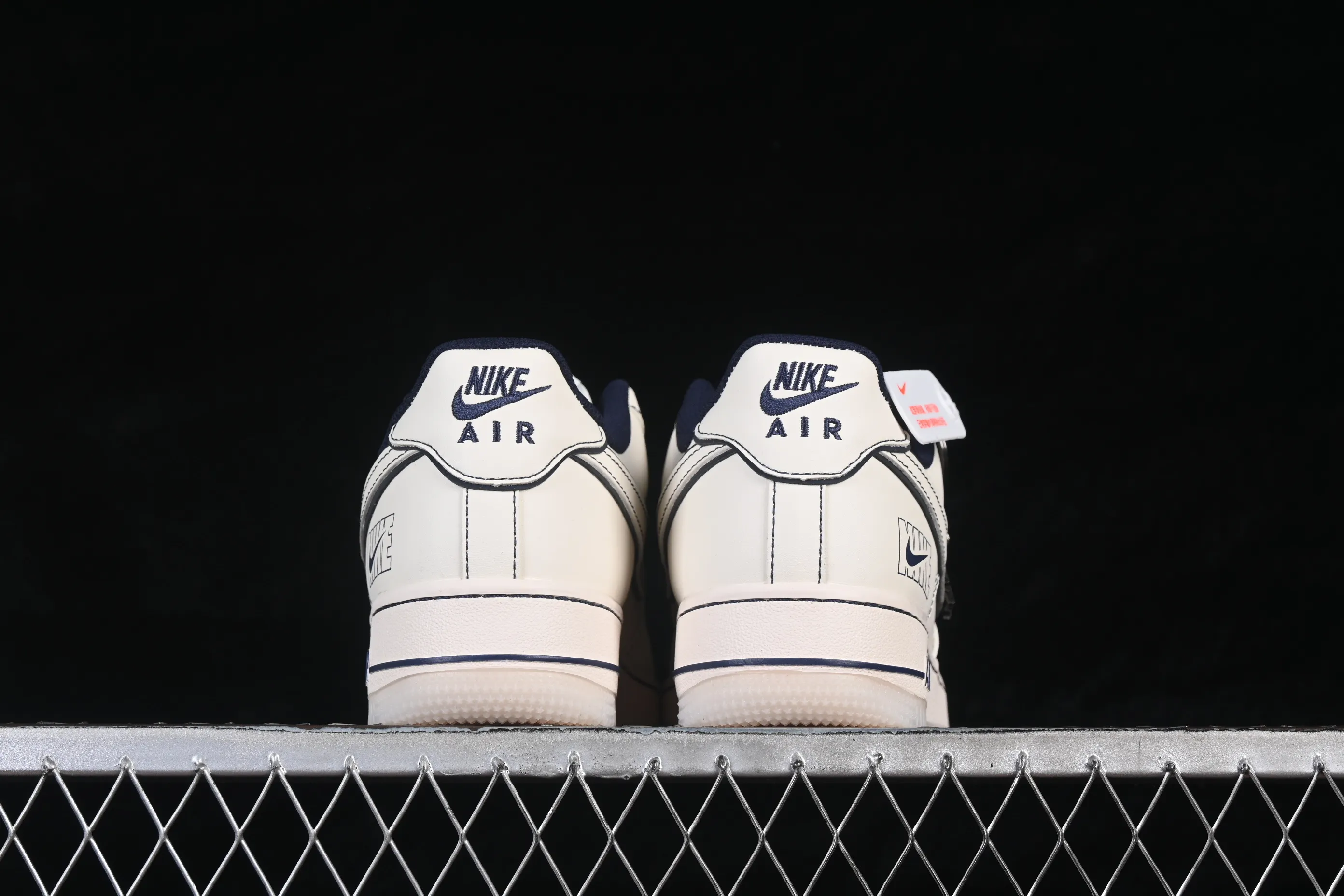 All Categories Nk Air Force 1 Air Force Series Nk Air Force 1 Low Air Force Low Nike Air Force 1'07 Low Bugs Bunny Dark Blue Air Force One Low Casual Shoes SM6668-131